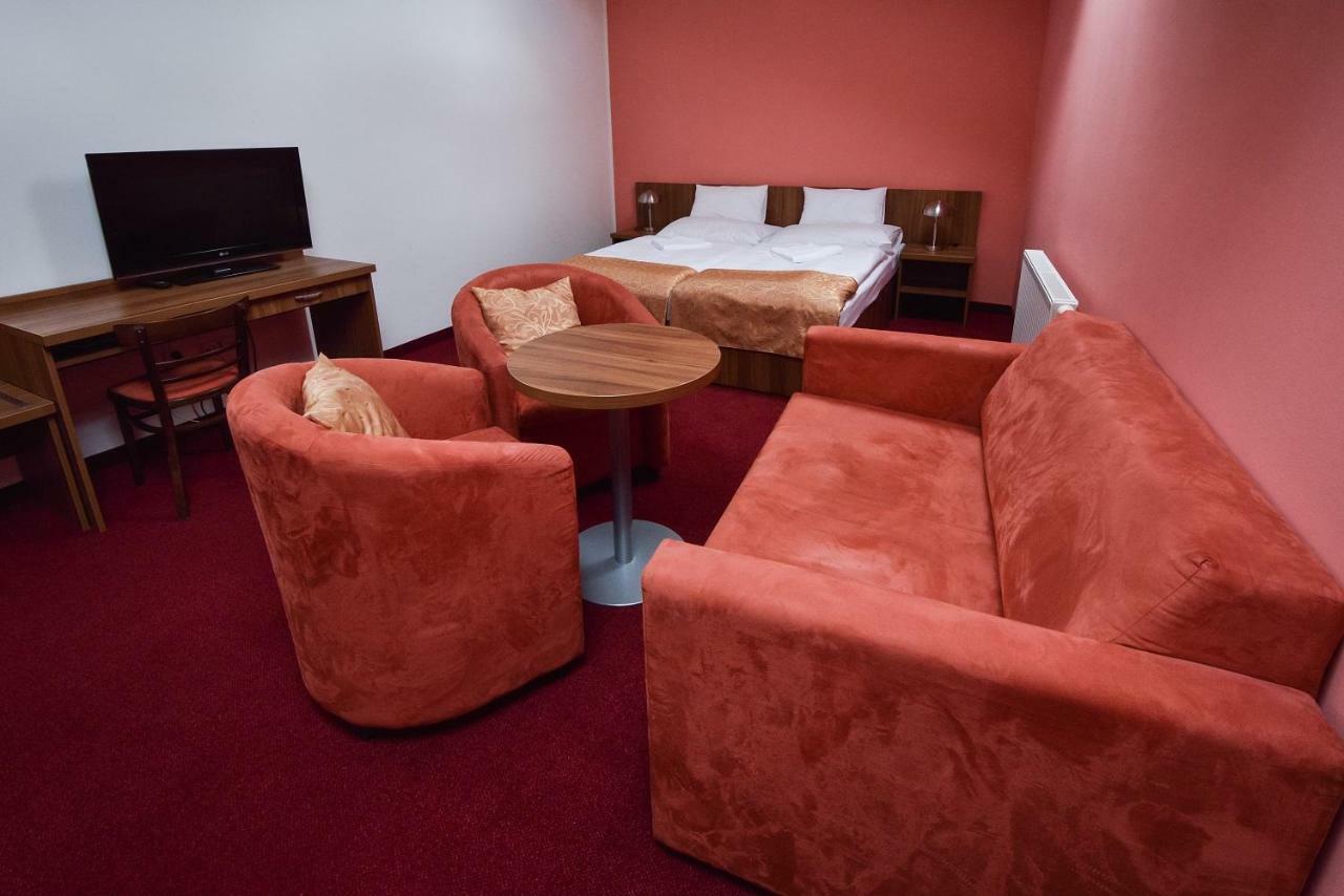 Hotel Rysavy Vemyslice Ngoại thất bức ảnh