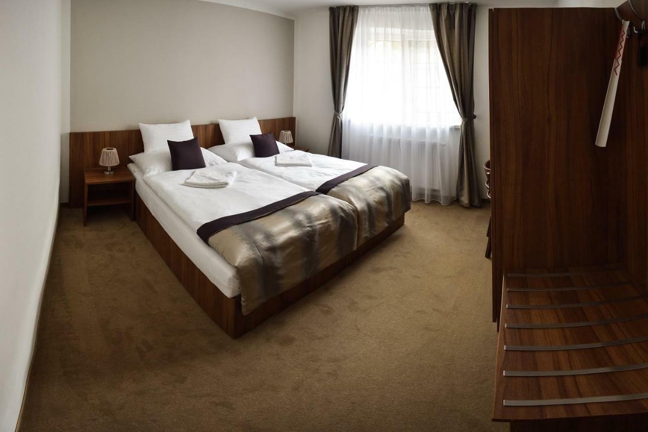 Hotel Rysavy Vemyslice Ngoại thất bức ảnh