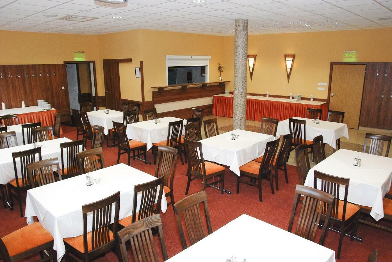 Hotel Rysavy Vemyslice Ngoại thất bức ảnh